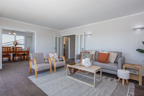 Photo of property in 116 Kahu Road, Paremata, Porirua, 5024