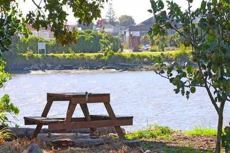 Photo of property in 56 Putiki Drive, Putiki, Wanganui, 4500