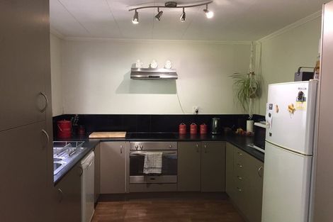 Photo of property in 26 Claverdon Drive, Massey, Auckland, 0614