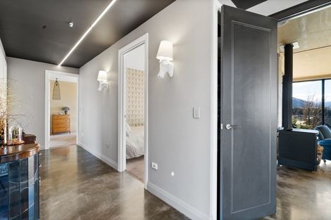 Photo of property in 7 Glenaray Crescent, Wanaka, 9305