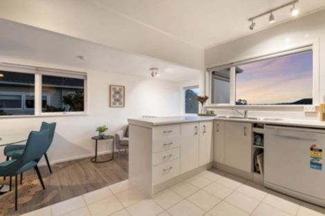 Photo of property in 1/40 Carlisle Road, Browns Bay, Auckland, 0630