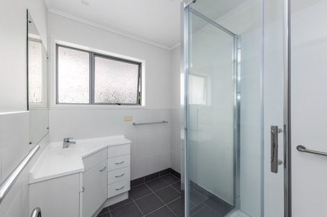 Photo of property in 2/111 Florence Avenue, Orewa, 0931