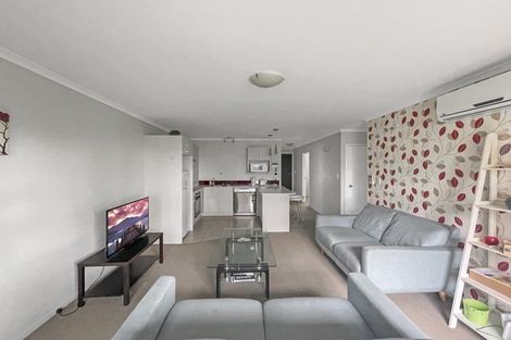 Photo of property in 5/240 Old Farm Road, Hillcrest, Hamilton, 3216