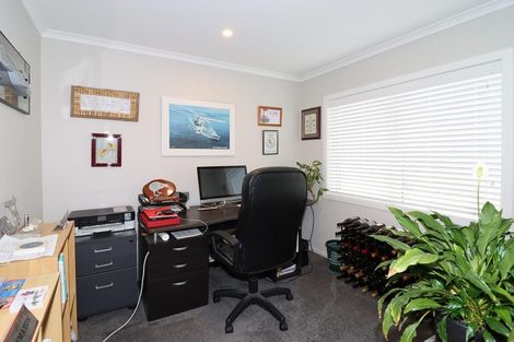 Photo of property in 3 Austin Reid Avenue, Carterton, 5713