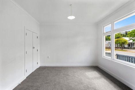 Photo of property in 142 Carlyle Street, Napier South, Napier, 4110