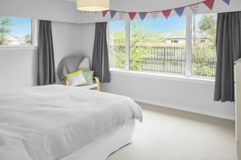 Photo of property in 49 Glenfield Crescent, Mairehau, Christchurch, 8052