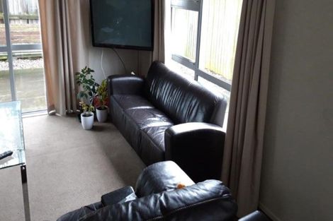 Photo of property in 27c Newnham Terrace, Upper Riccarton, Christchurch, 8041