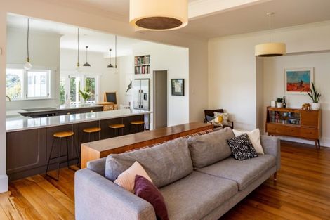 Photo of property in 164 Paremata Road, Paremata, Porirua, 5024