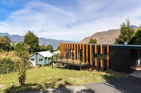 Photo of property in 5c Aspen Grove, Fernhill, Queenstown, 9300