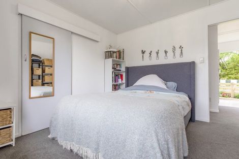 Photo of property in 5 Watts Road, Waipawa, 4210