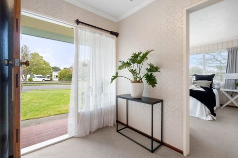 Photo of property in 4 Fairbrother Street, Carterton, 5713