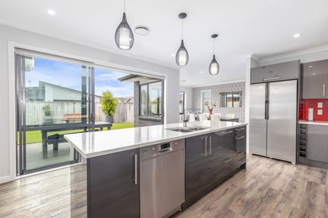 Photo of property in 9 Christow Court, Paraparaumu, 5032