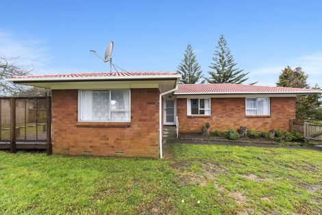 Photo of property in 121 Mahia Road, Wattle Downs, Auckland, 2103