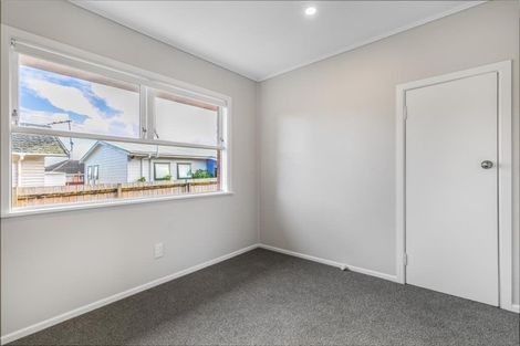 Photo of property in 2 Hokianga Street, Mangere East, Auckland, 2024