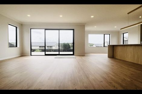 Photo of property in 38 Kotuitui Drive, Wainui, Silverdale, 0992