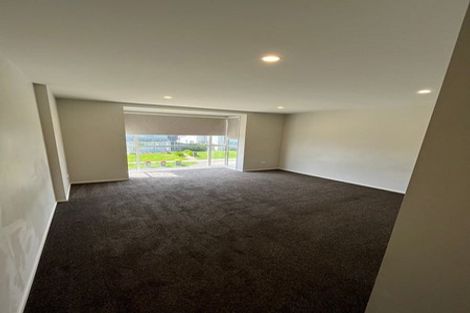 Photo of property in 9 Aeronautic Road, Takanini, 2112