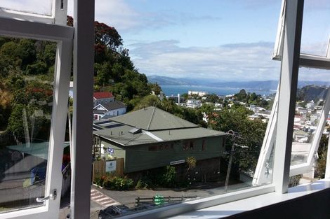 Photo of property in 75 Todman Street, Brooklyn, Wellington, 6021