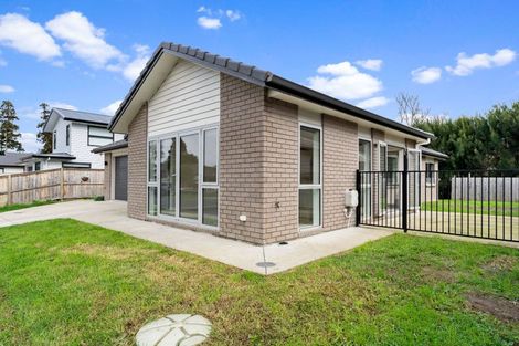 Photo of property in 6 Te Roera Place, Riverhead, 0820