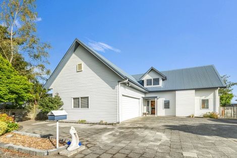 Photo of property in 12 Stonebridge Park Drive, Holdens Bay, Rotorua, 3010