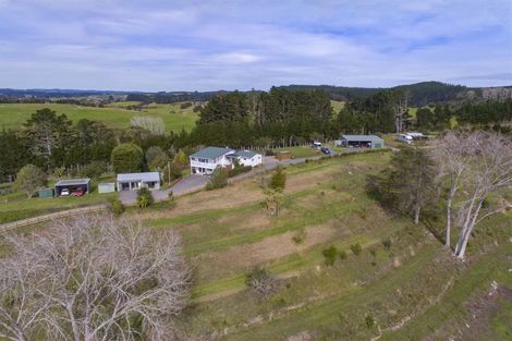 Photo of property in 93 James Mackie Road, Helensville, 0875