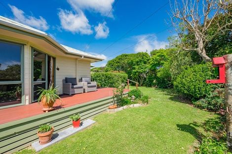 Photo of property in 9 Hurworth Grove, Waikanae, 5036