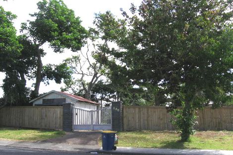 Photo of property in 100 Verbena Road, Birkdale, Auckland, 0626