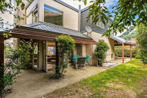 Photo of property in 1 Arawata Terrace, Fernhill, Queenstown, 9300