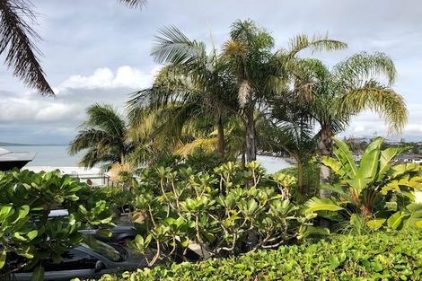 Photo of property in 17 Beach Road, Castor Bay, Auckland, 0620