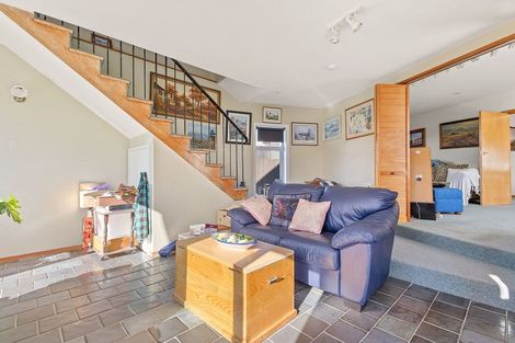 Photo of property in 93 Farquhars Road, Redwood, Christchurch, 8051