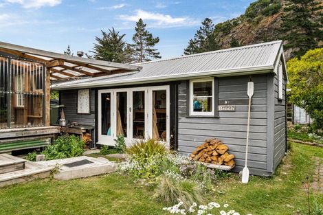 Photo of property in 8 Beach Road, Long Beach, Port Chalmers, 9081