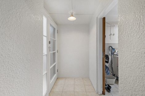 Photo of property in 212 Victoria Avenue, Hokowhitu, Palmerston North, 4410