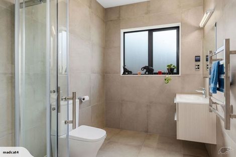 Photo of property in 29 Tawa Place, Orewa, 0931