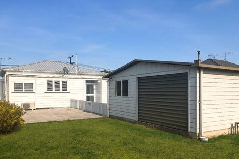 Photo of property in 16 Saint Joseph Street, Waipukurau, 4200