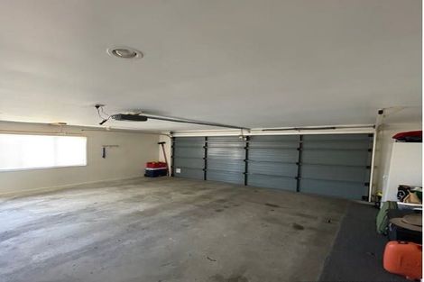 Photo of property in 20 Rush Creek Drive, Westgate, Auckland, 0614