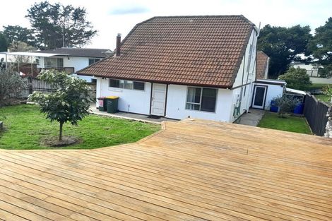 Photo of property in 2/23 The Glade S, Pukekohe, 2120