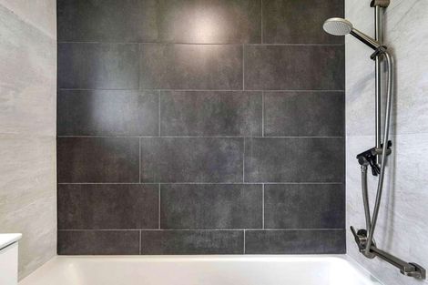 Photo of property in 125 Holland Road, Fairfield, Hamilton, 3214