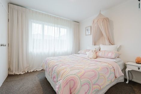 Photo of property in 26 Nielsen Gardens, Rototuna, Hamilton, 3210