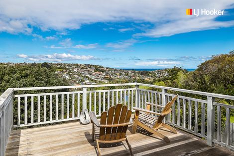 Photo of property in 35 Glendevon Place, Vauxhall, Dunedin, 9013