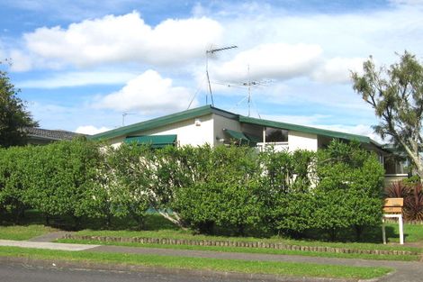 Photo of property in 64 Priestley Drive, Bucklands Beach, Auckland, 2014