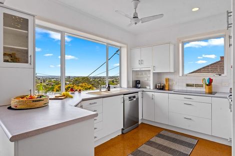 Photo of property in 3 Hepper Street, New Lynn, Auckland, 0600