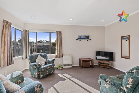 Photo of property in 2 Frickleton Grove, Waterloo, Lower Hutt, 5011