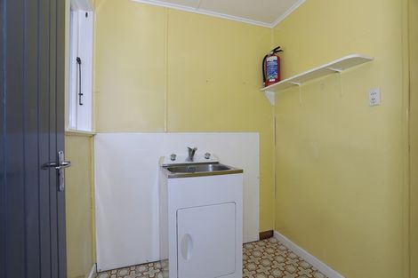 Photo of property in 36 Bruce Street, Hunterville, 4730