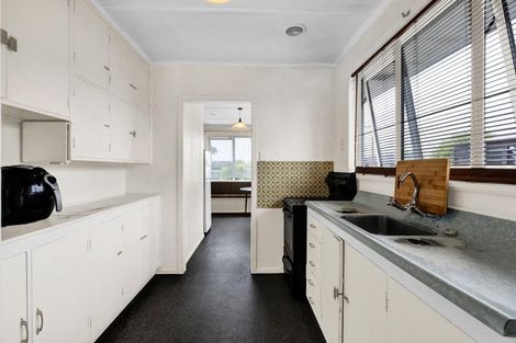 Photo of property in 28 Belair Avenue, Blagdon, New Plymouth, 4310