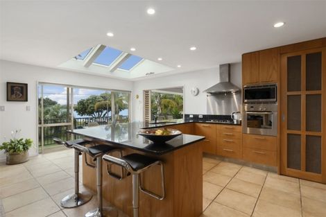 Photo of property in 14 Lansdowne Street, Bayswater, Auckland, 0622