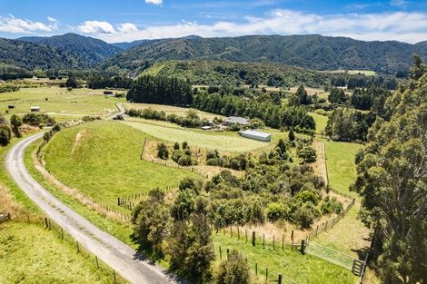 Photo of property in 68a Marchant Road, Kaitoke, Upper Hutt, 5018
