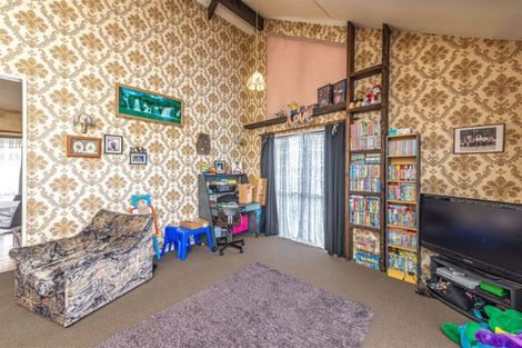 Photo of property in 36 Karyn Street, Castlecliff, Whanganui, 4501