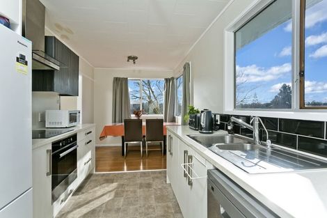 Photo of property in 2/1 Cantina Avenue, Bayview, Auckland, 0629