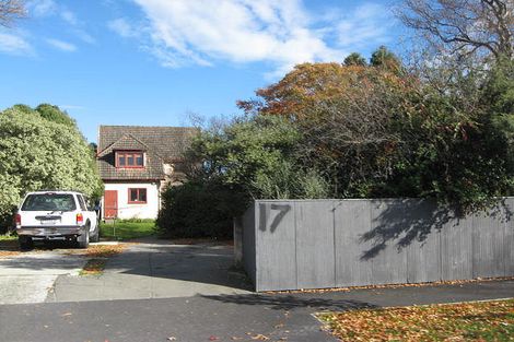 Photo of property in 17 Thornycroft Street, Fendalton, Christchurch, 8052