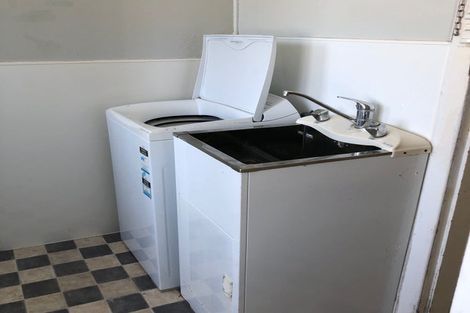 Photo of property in 2 Plunket Street, Kelburn, Wellington, 6012