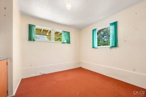 Photo of property in 10 Cedar Street, Maungaraki, Lower Hutt, 5010